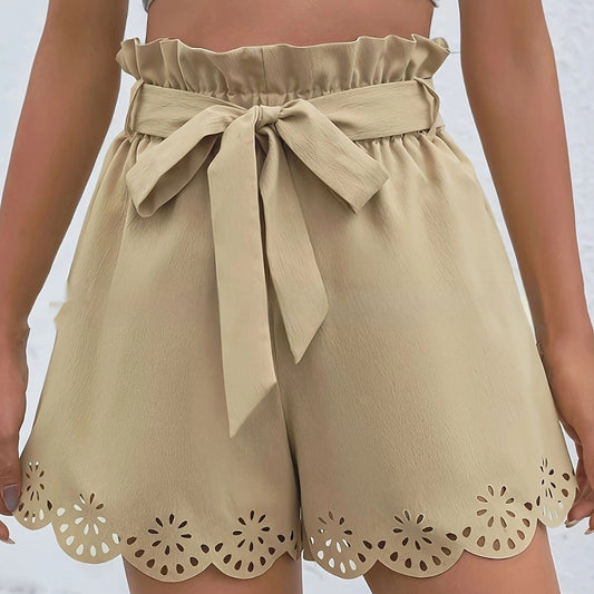 Women's Solid Color Wavy Ankle Belt Shorts