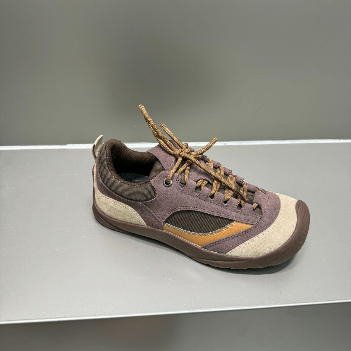 New Lightweight Sneaker Casual Shoes for Women with Raised Sole