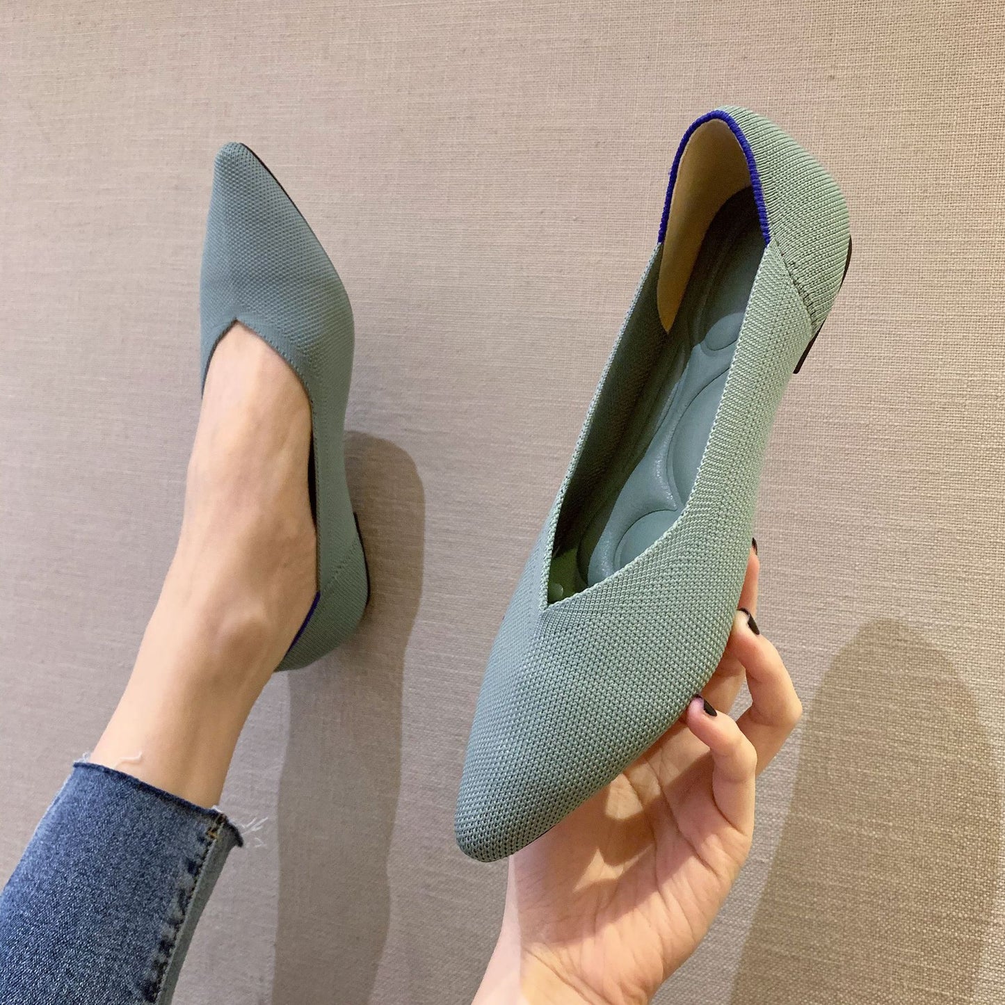 Women's Woven Pointed-Toe Flat Knit Shoes – Comfortable and Stylish