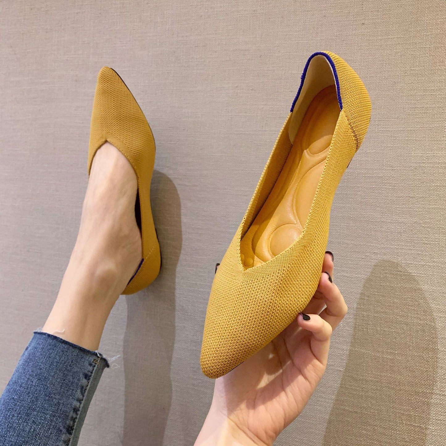 Women's Woven Pointed-Toe Flat Knit Shoes – Comfortable and Stylish