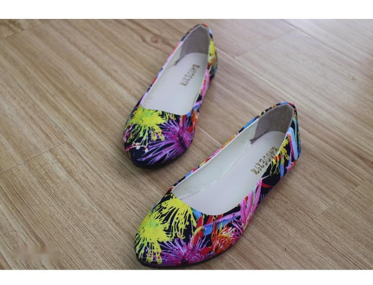 Women's Spring and Autumn Floral Print Shoes – Stylish and Comfortable for the Season