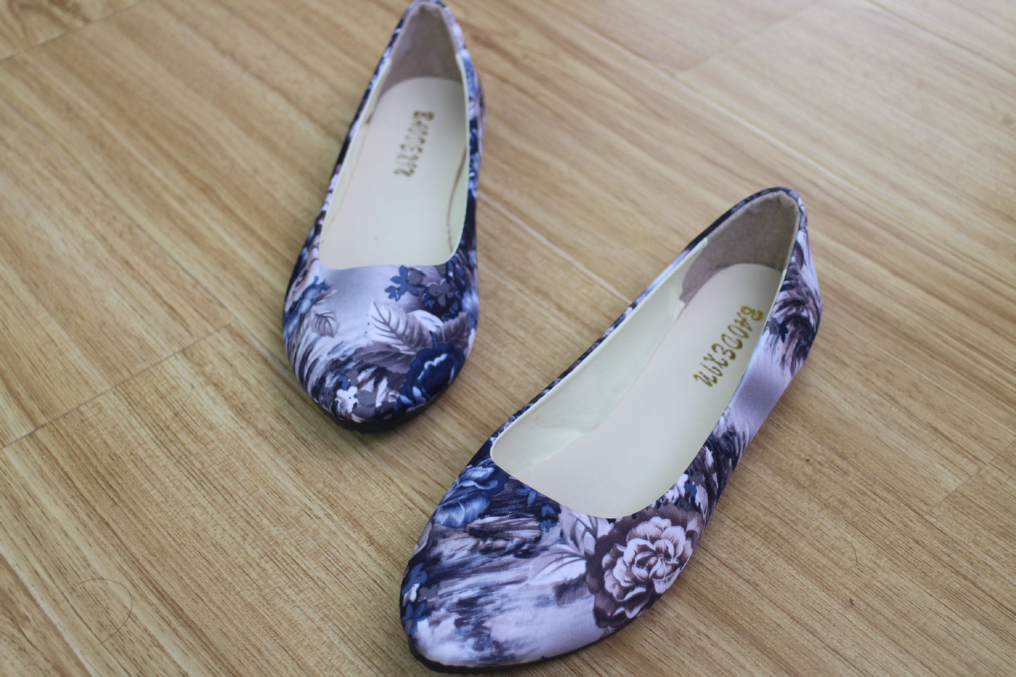 Women's Spring and Autumn Floral Print Shoes – Stylish and Comfortable for the Season