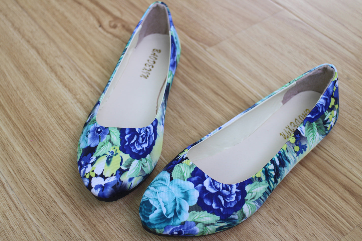 Women's Spring and Autumn Floral Print Shoes – Stylish and Comfortable for the Season