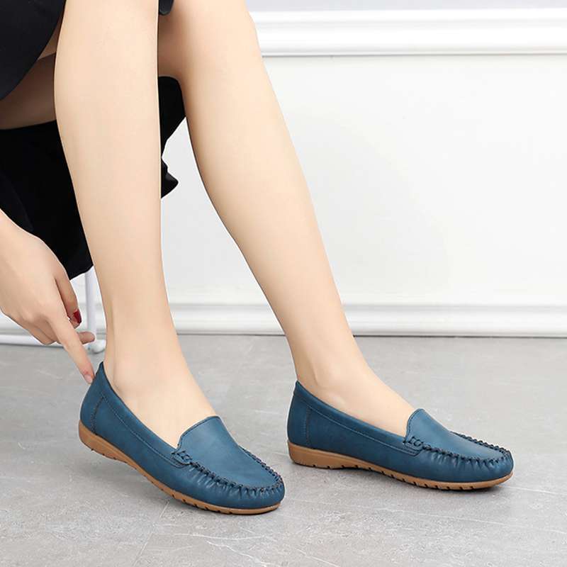 New Comfortable Flat Slip-On Shoes for Moms