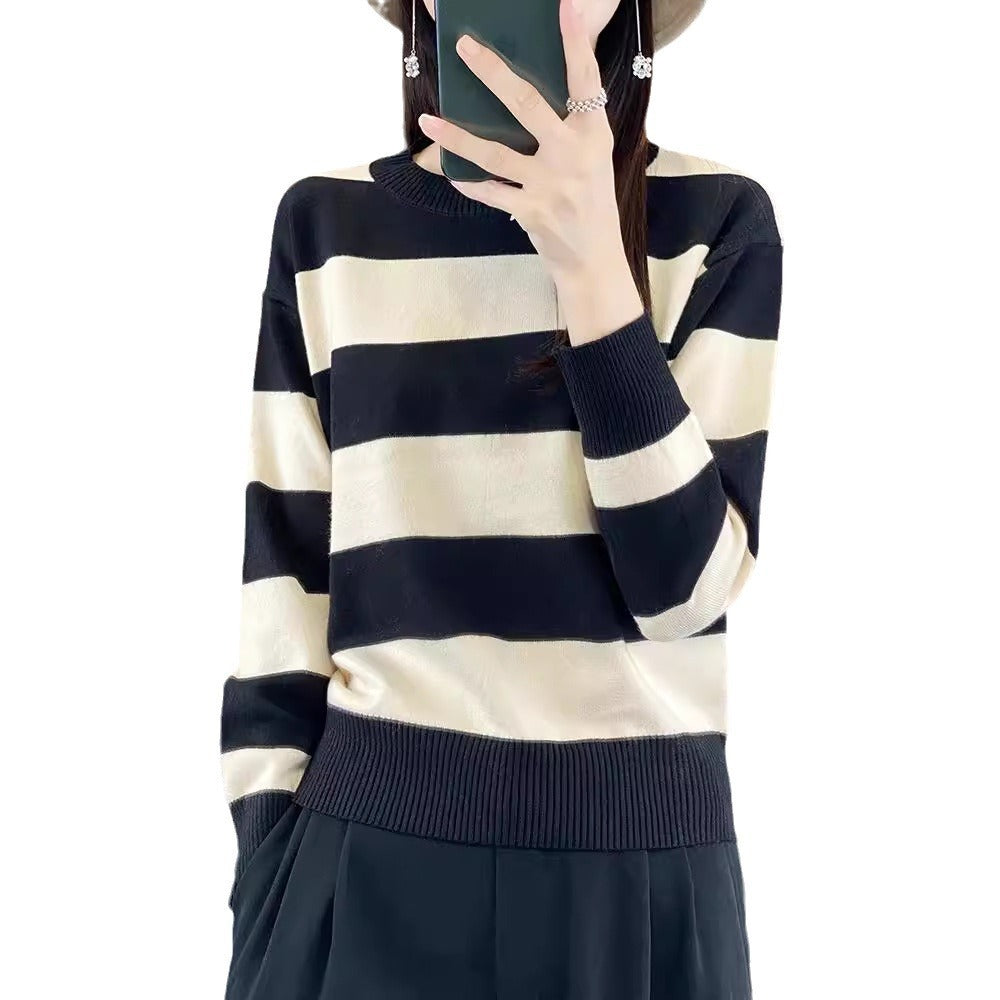 Women's Round Neck Sweater – Loose-Fitting with Striped Long Sleeves