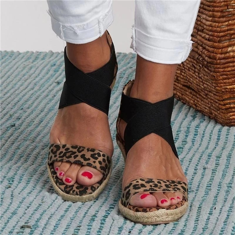 Wedge Sandals with Leopard Print – Trendy and Comfortable