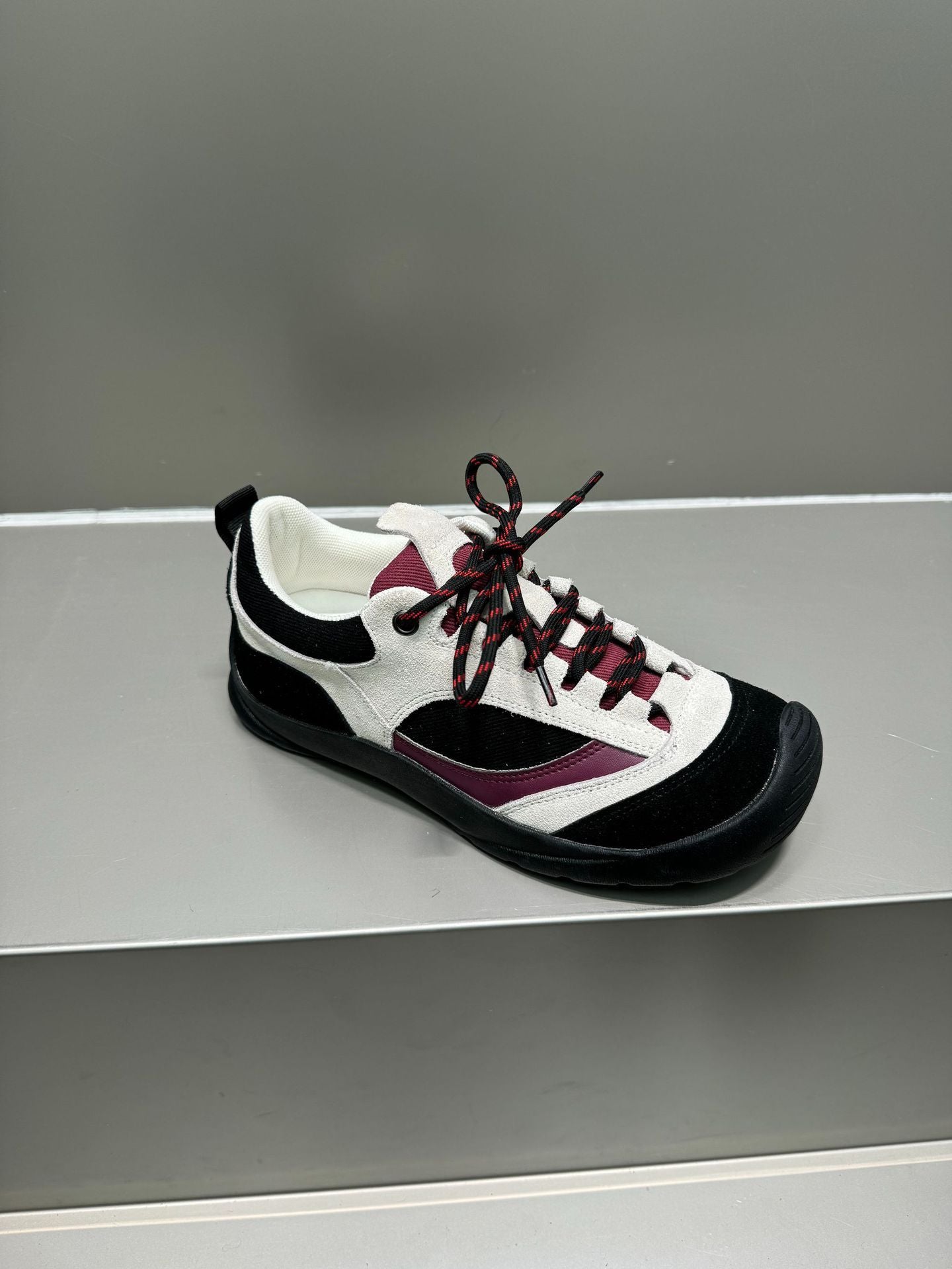 New Lightweight Sneaker Casual Shoes for Women with Raised Sole