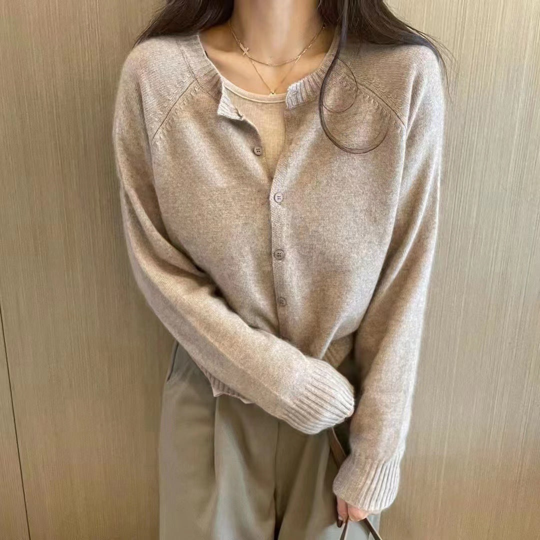 Women's Loose-Fitting Cropped Cardigan Sweater