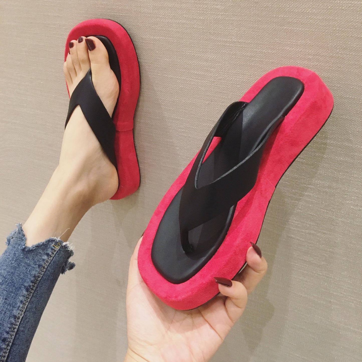 New Summer Cool Slippers for Women – Clip Toe Design with Thick Sole