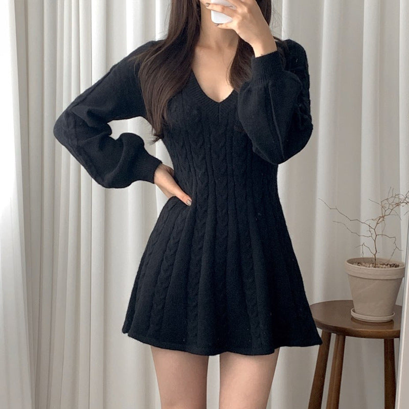 Elegant Women's Twist Knitted Dress – Chic and Comfortable