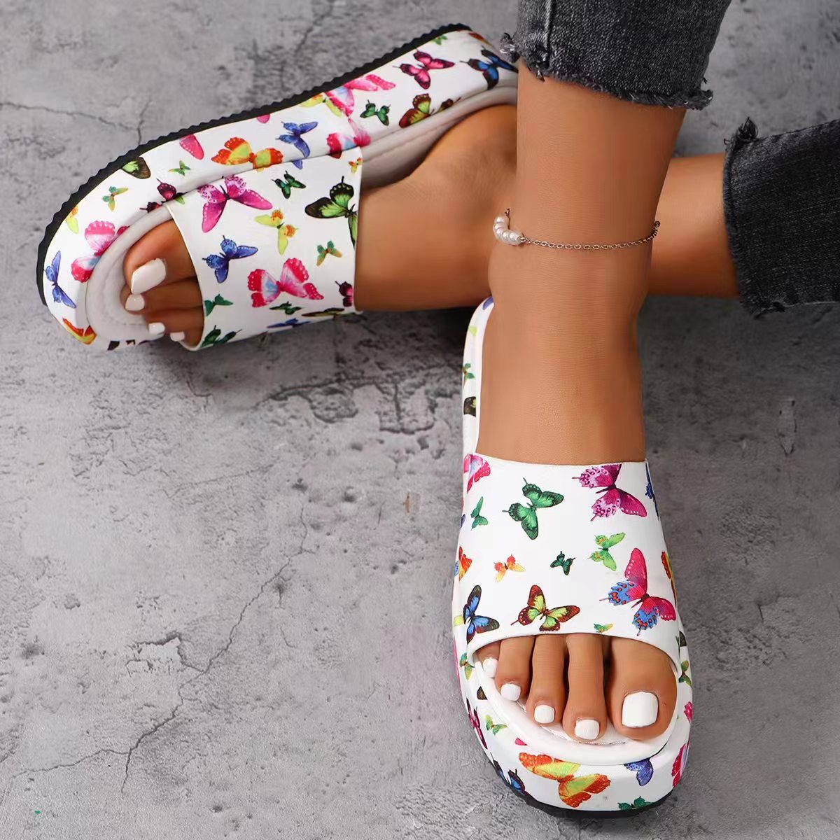 Women's Plus Size Slippers for Outdoor Wear