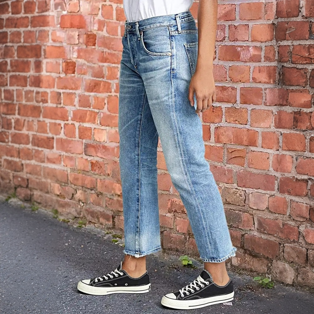 Low-Rise Cropped Boyfriend Jeans For Women, With A Distressed Raw Hem, Casual Light Wash Pants