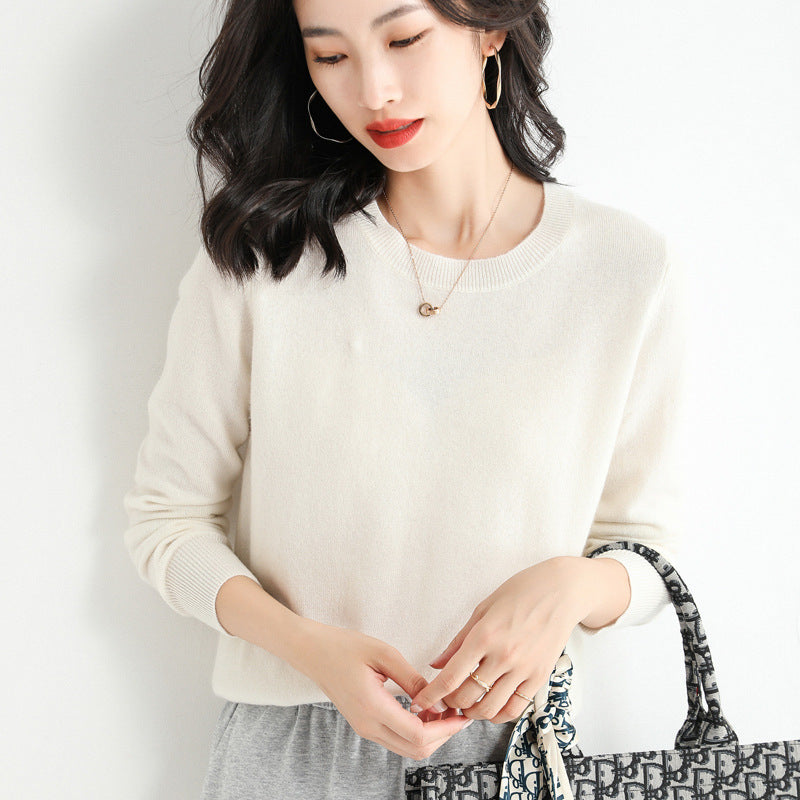 Slim-Fit Solid Color Round Neck Pullover Sweater