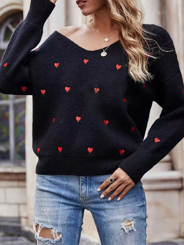 Women's Long-Sleeved Pullover Sweater - Solid Color Heart-Shaped Jacquard Knit Top