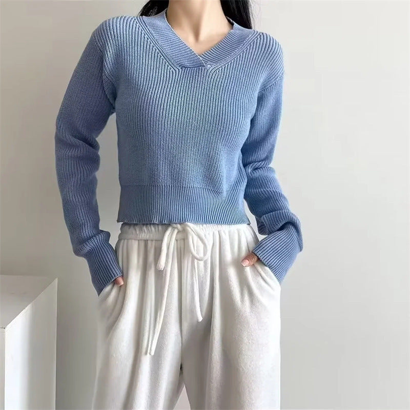 Women's V-Neck Chunky Knit Cropped Pullover Sweater for Autumn and Winter