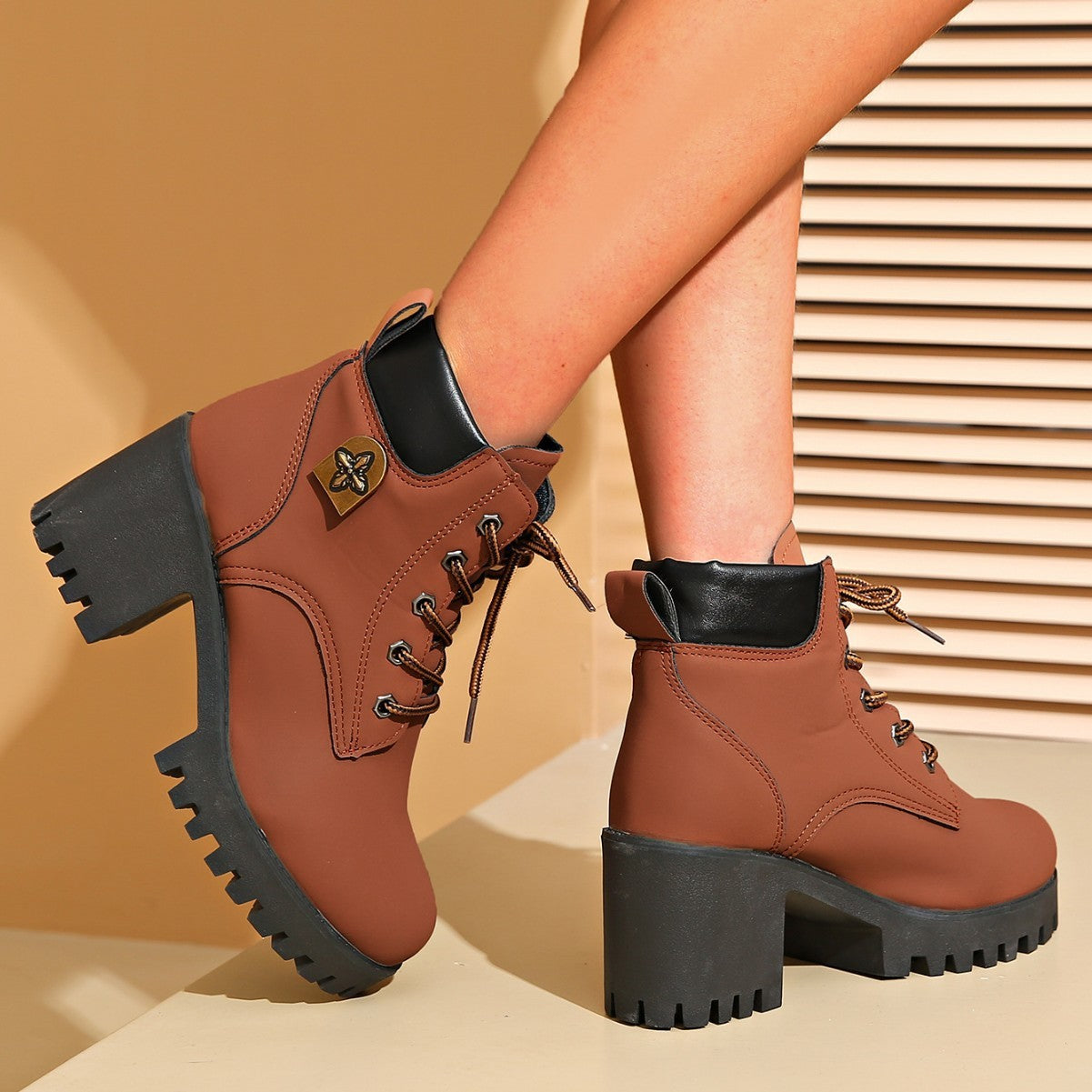 Plus Size Chunky Heel Martin Boots with Thick Bottom – Fashionable and Versatile