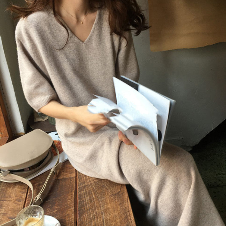 Temperament V-neck cashmere knitted dress