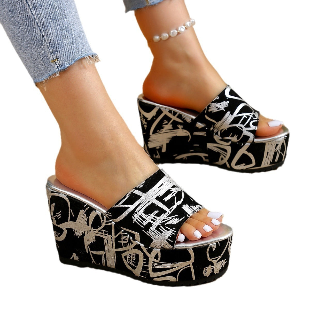 Round-Toe Wedge Slippers with Printed Design