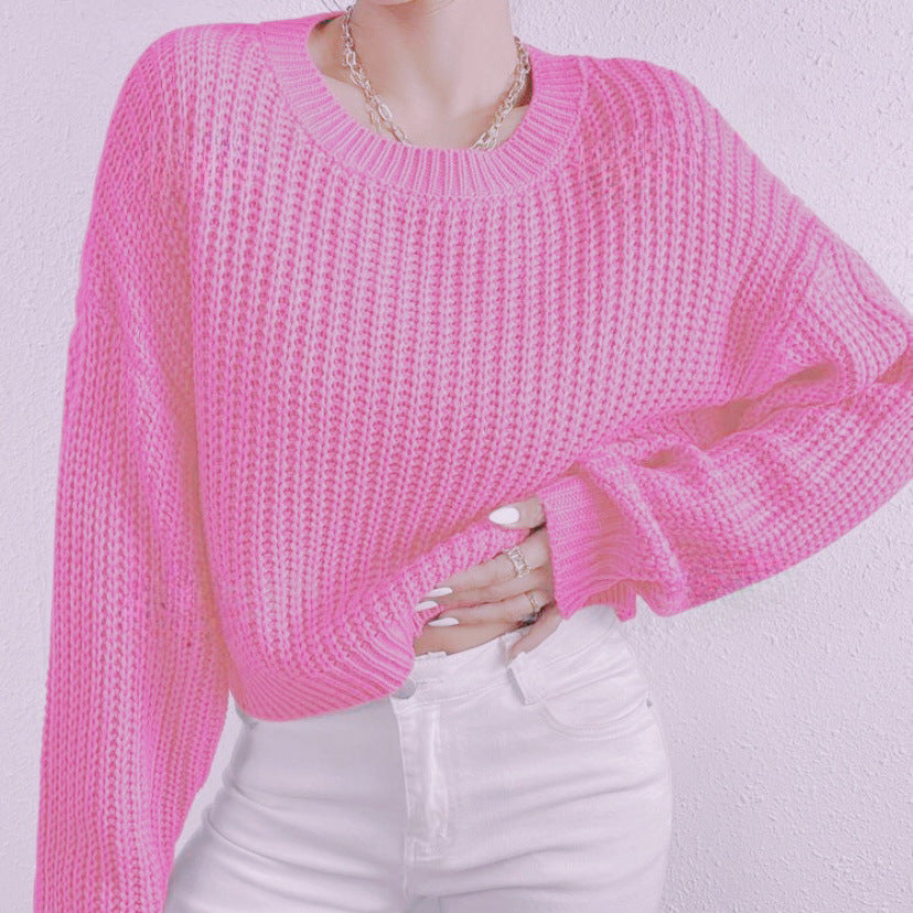 Loose-Fit Short Pullover Sweater with Round Neck and Long Sleeves