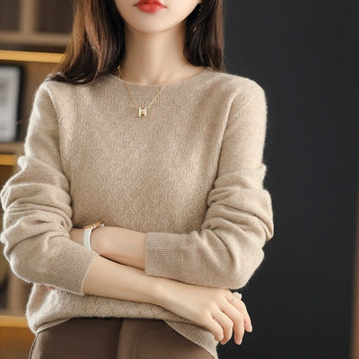 Women's Pure Wool Round Neck Pullover Sweater - Loose Fit