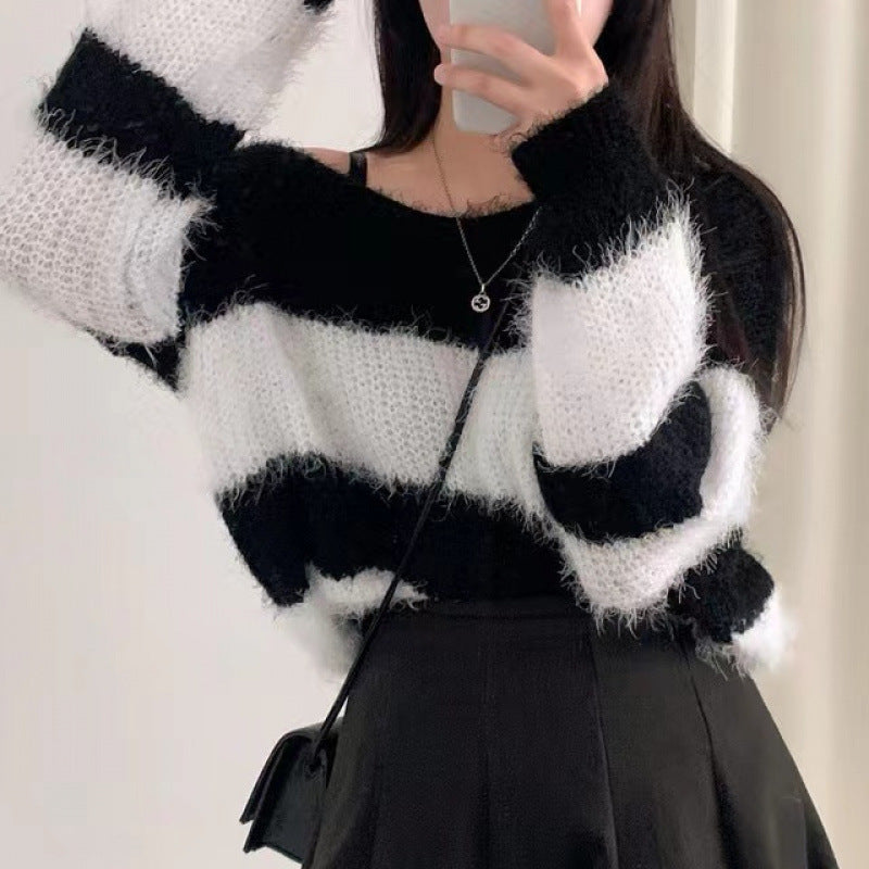 Retro Lazy Loose Round Neck Contrast Color Striped Sweater