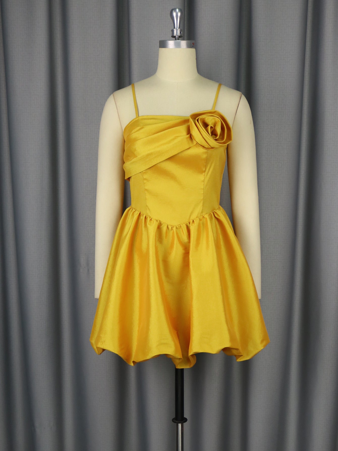 European And American High-grade Sling Three-dimensional Flower Jumpsuit Skirt