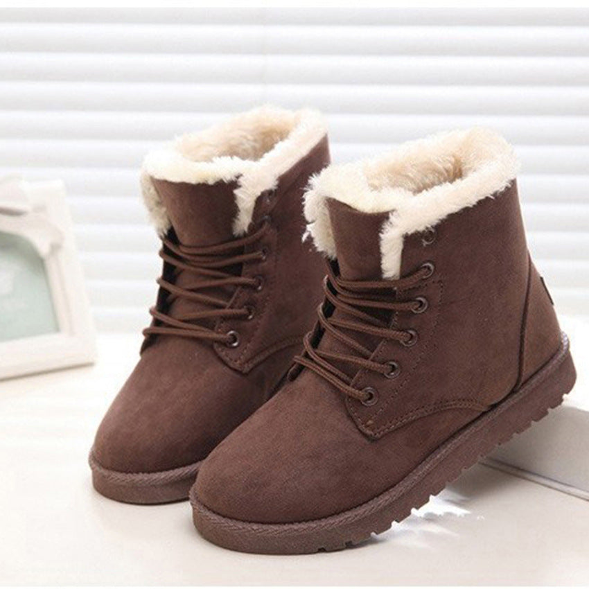 Women's Short Snow Boots with Warm Lining and Flat Heel