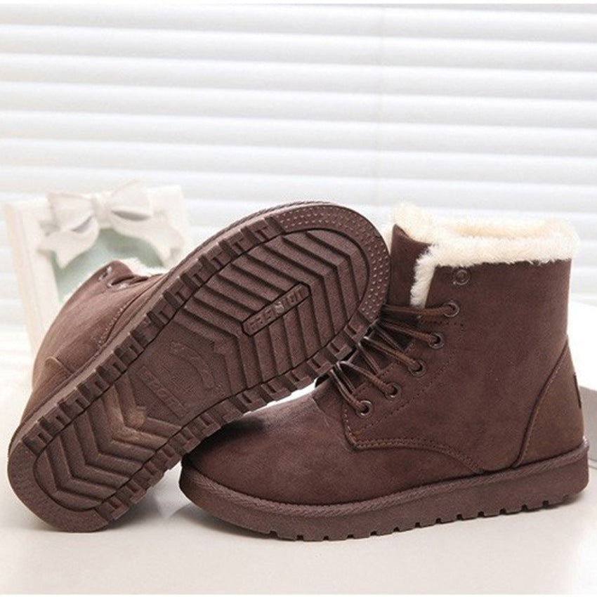 Women's Short Snow Boots with Warm Lining and Flat Heel