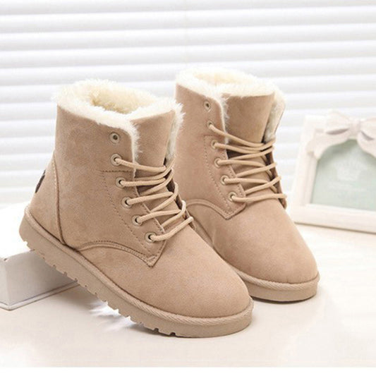 Women's Short Snow Boots with Warm Lining and Flat Heel