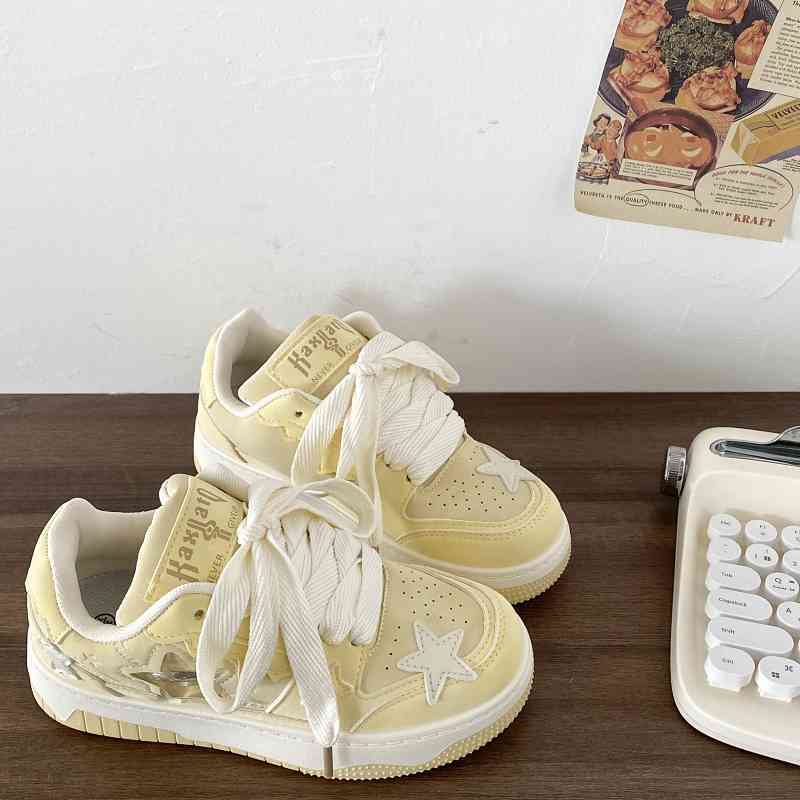 Women's Retro Leisure Sports Bread Shoes – Thick-Soled Star Pattern Sneakers