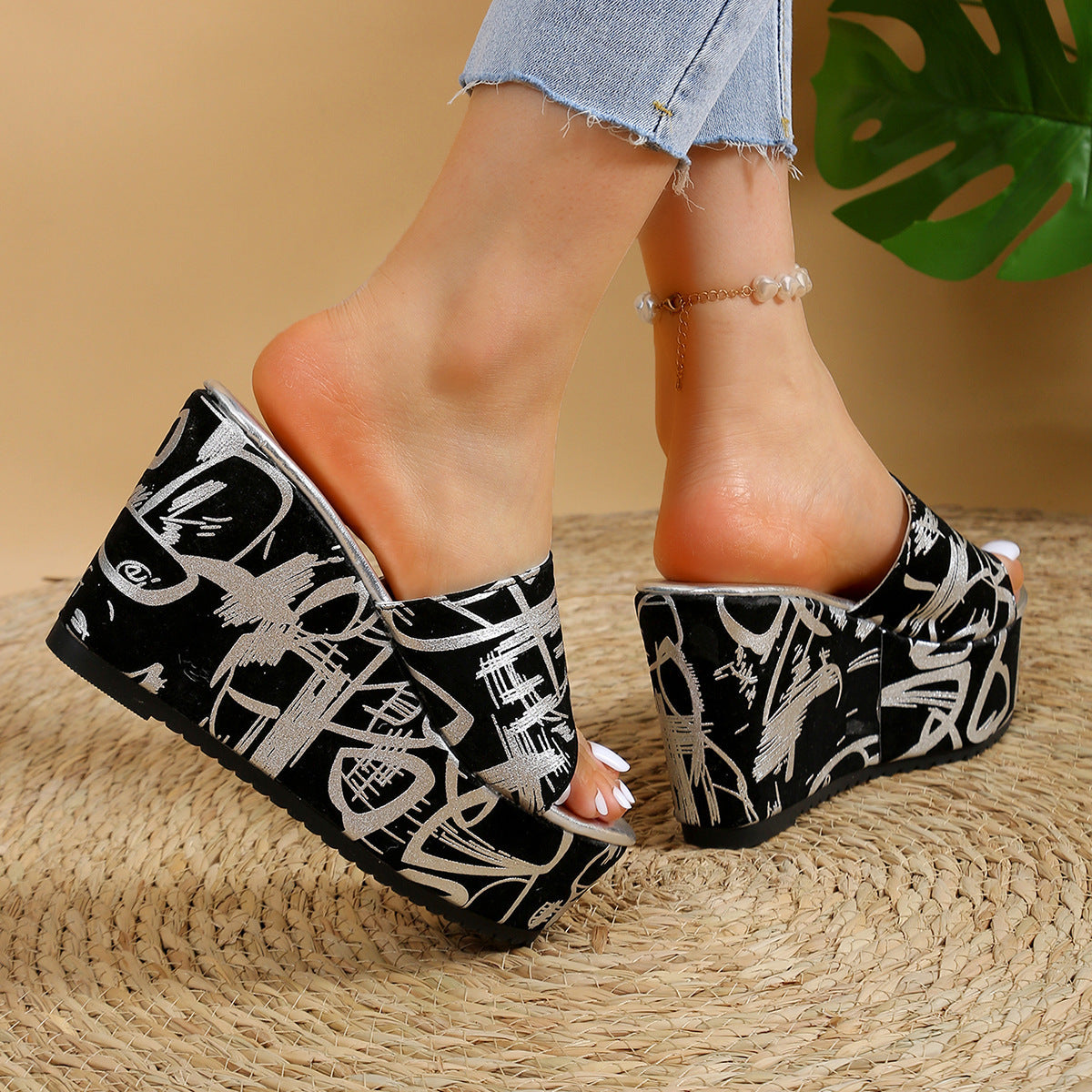 Round-Toe Wedge Slippers with Printed Design