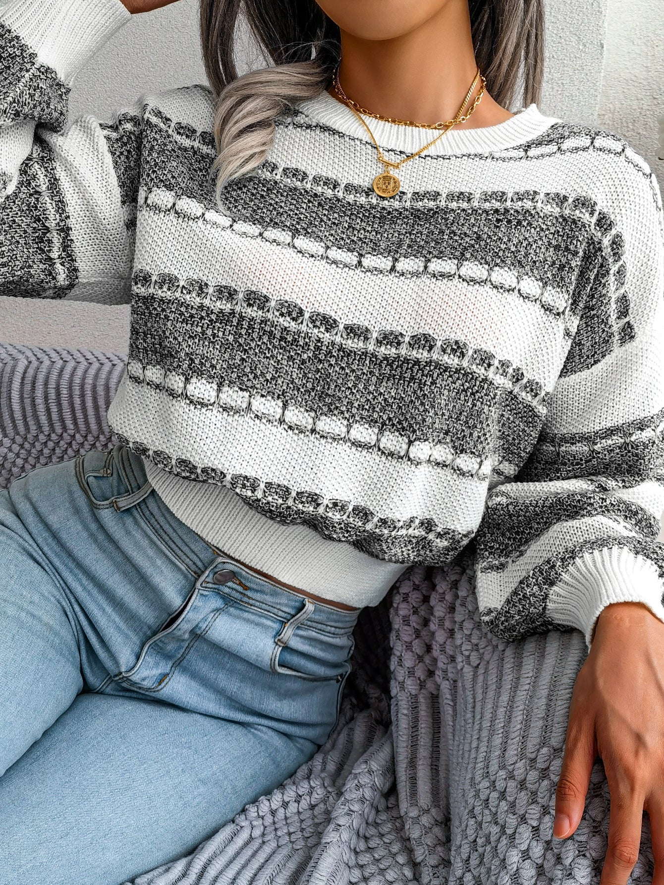 Women Fashion Color Block Long Sleeve Knit Sweater
