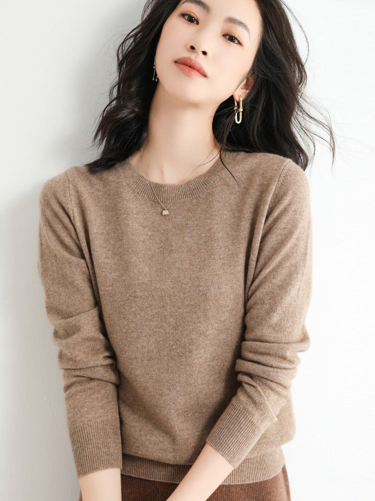 Slim-Fit Solid Color Round Neck Pullover Sweater