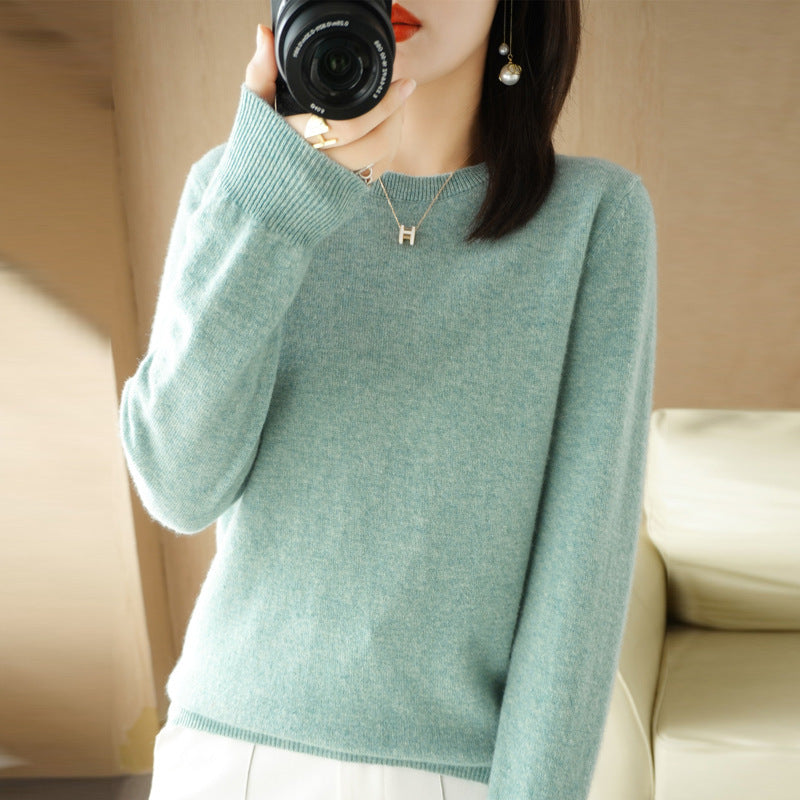 Slim-Fit Solid Color Round Neck Pullover Sweater