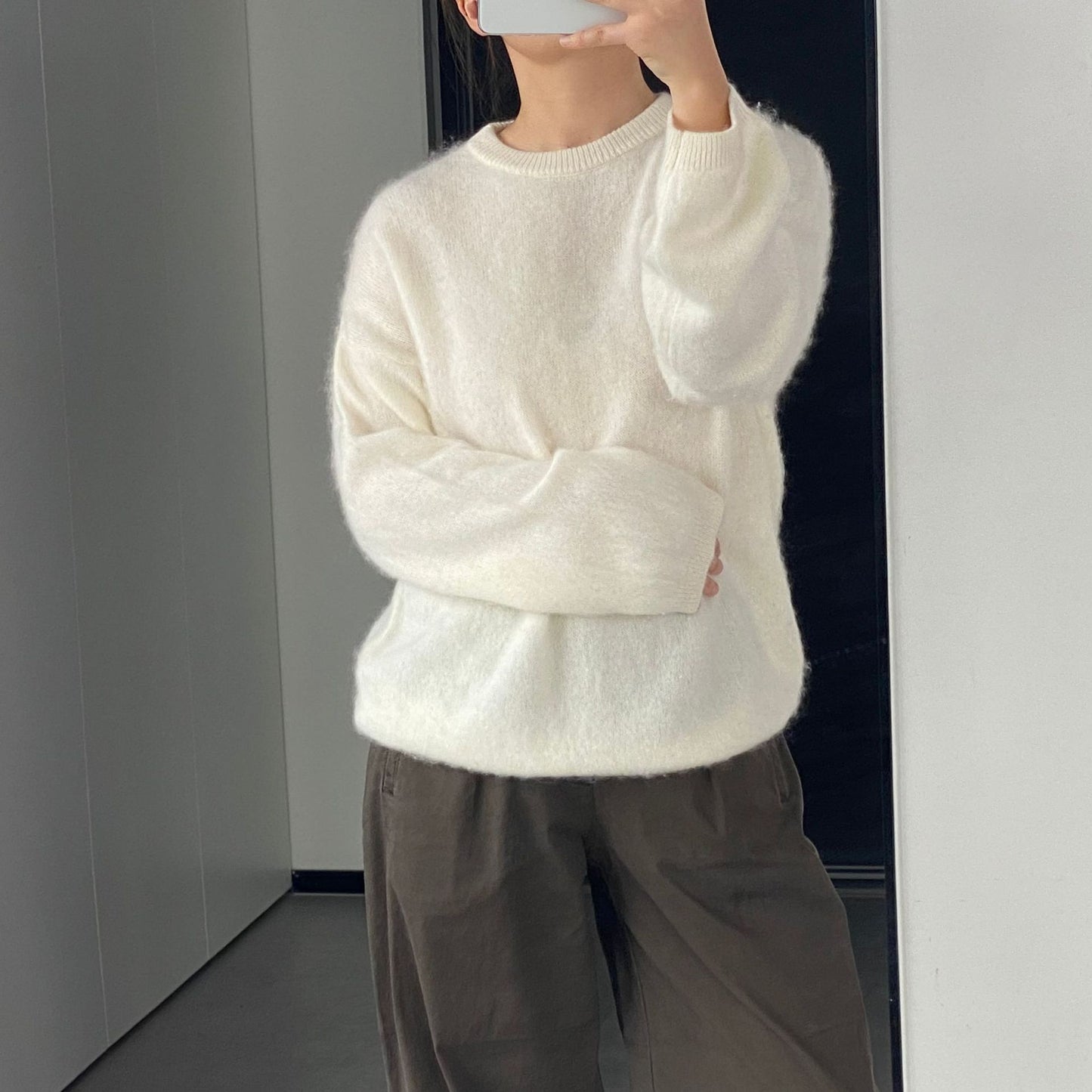 Women's Round Neck Wool Brushed Knit Sweater