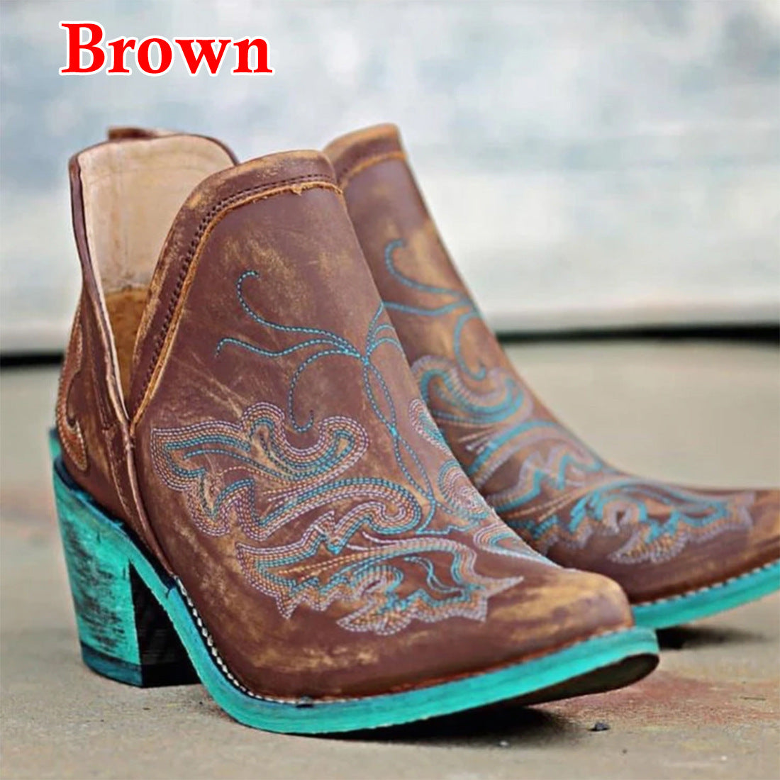 Fashionable Women's Embroidered Boots