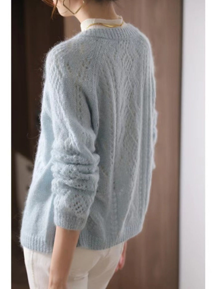 Loose and Relaxed Hollow Soft Knitted Cardigan in Lazy Style