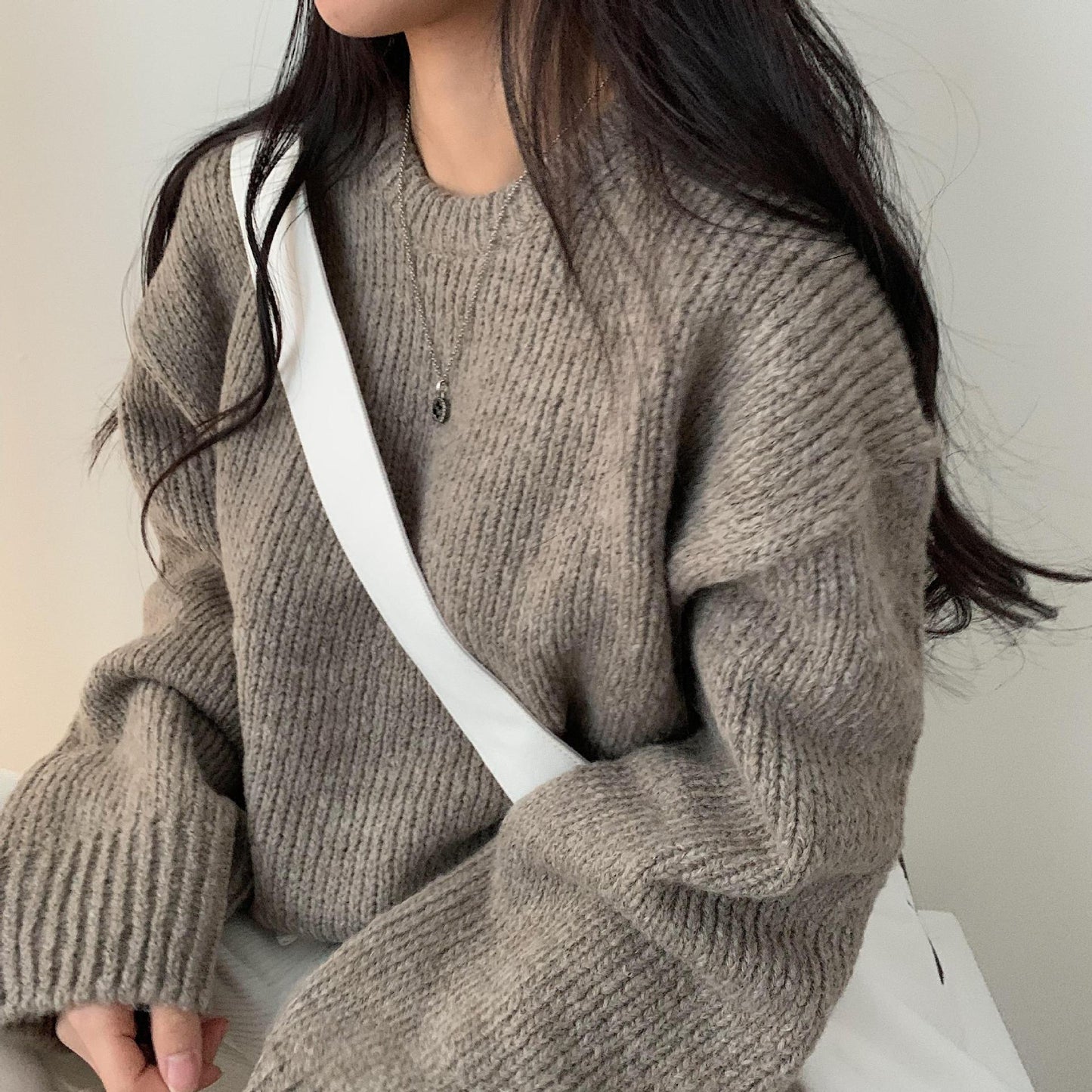 Classic Round Neck Long Sleeve Pullover Sweater