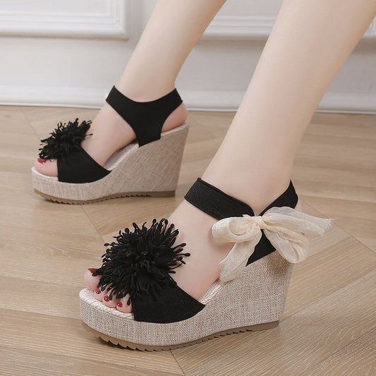 Women's Plus Size Platform Wedge Peep-Toe Sandals - Korean Style