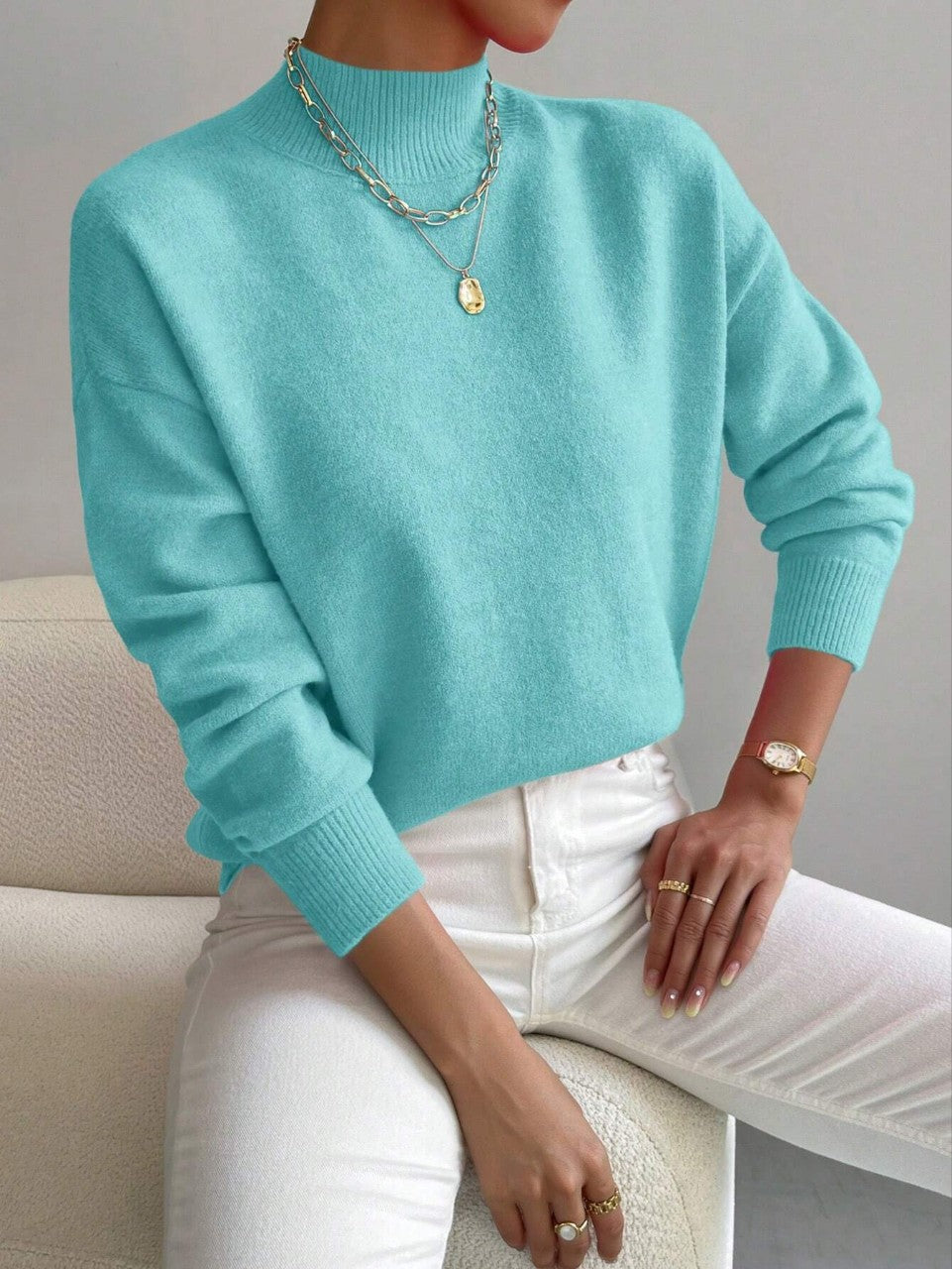 Women's Solid Color Loose-Fit Knitted Top - Fashionable and Comfortable