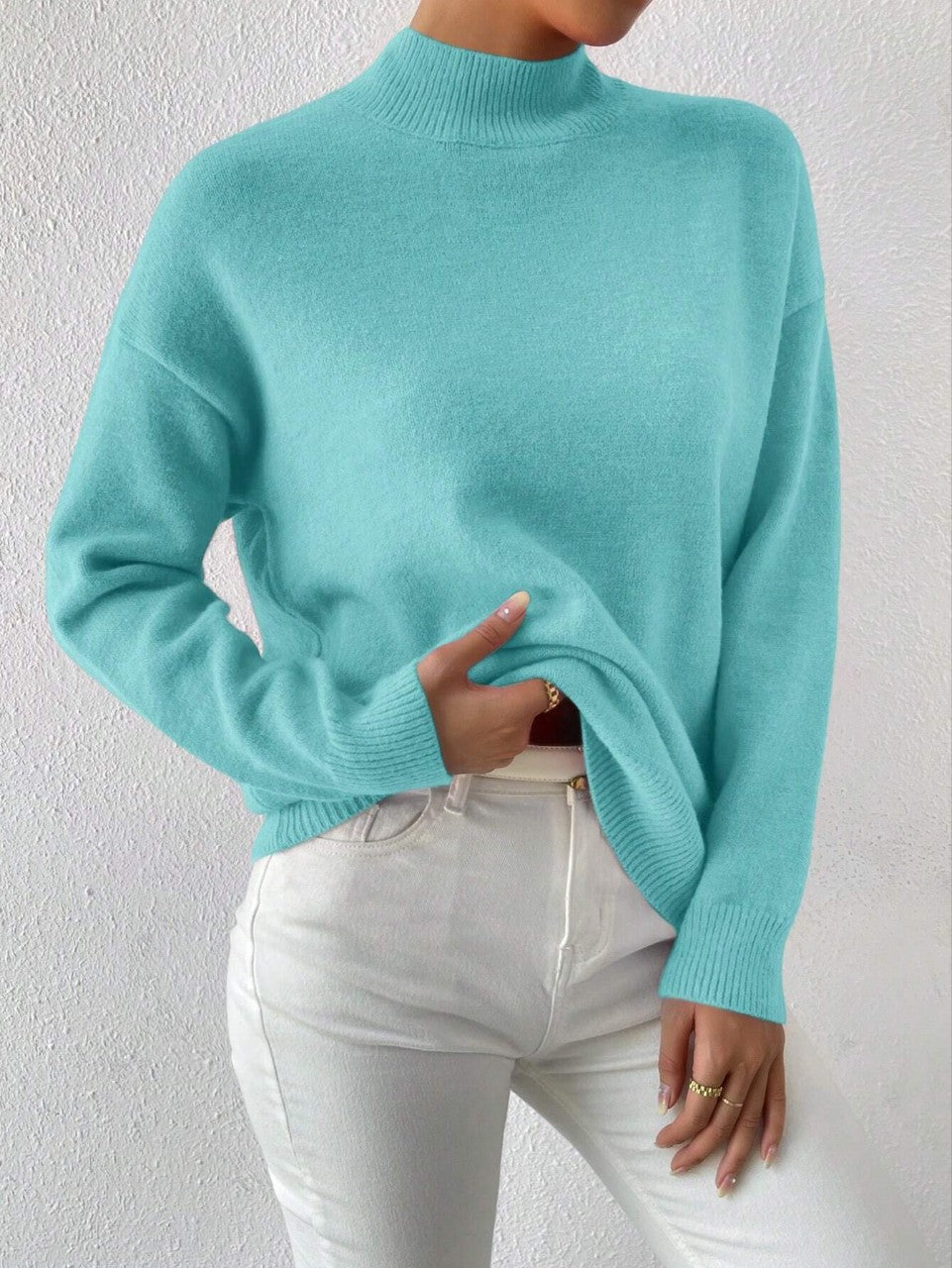 Women's Solid Color Loose-Fit Knitted Top - Fashionable and Comfortable