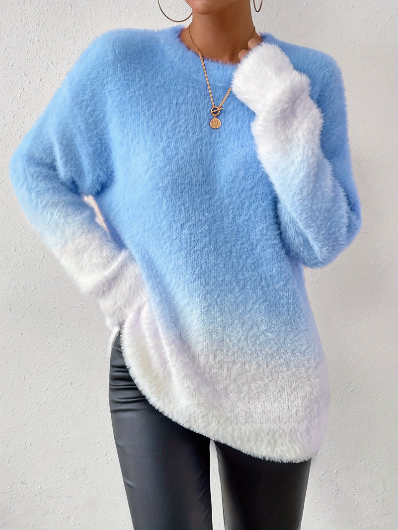 Elegant Women's Gradient Woolen Round Neck Sweater