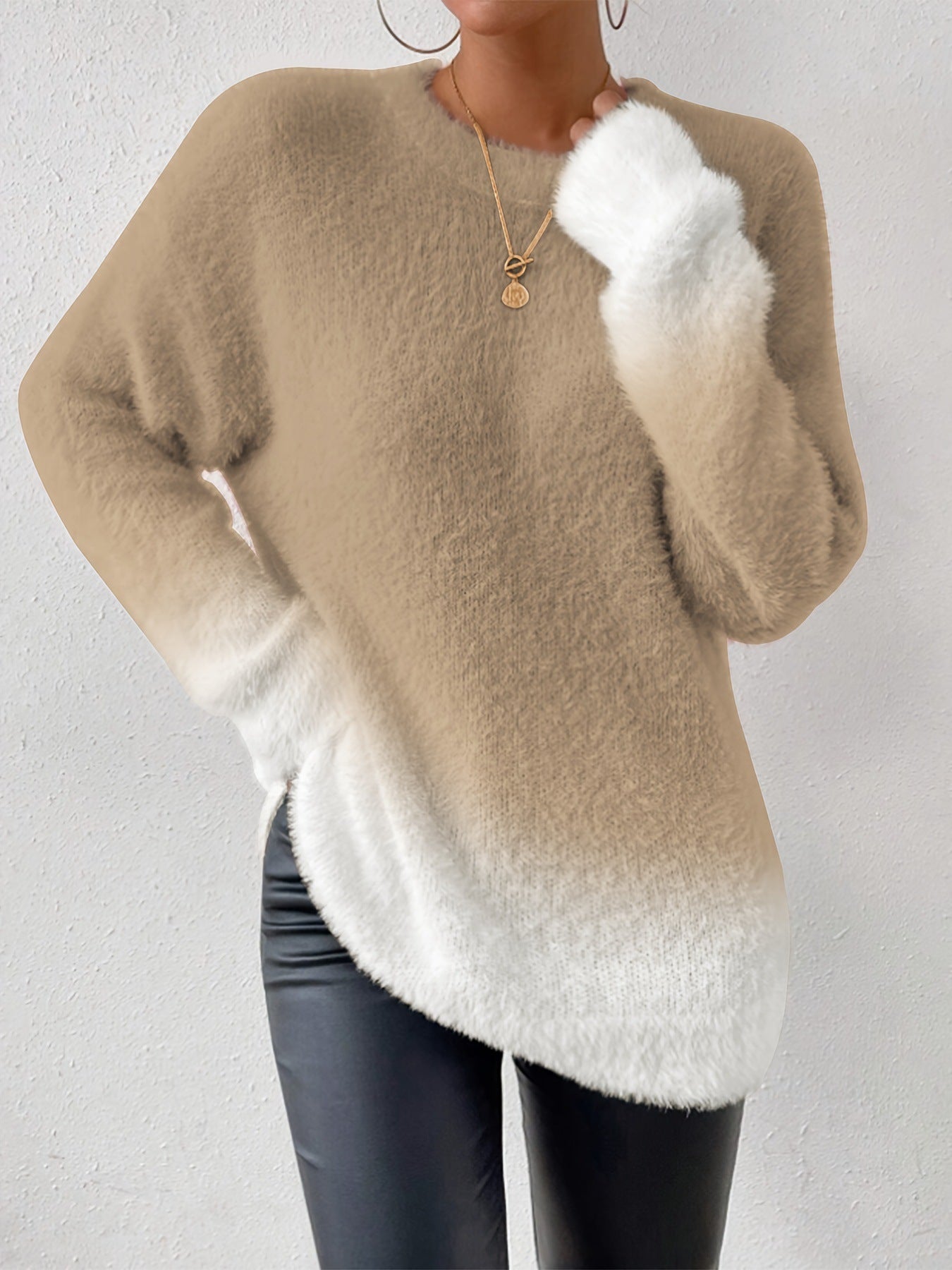 Elegant Women's Gradient Woolen Round Neck Sweater