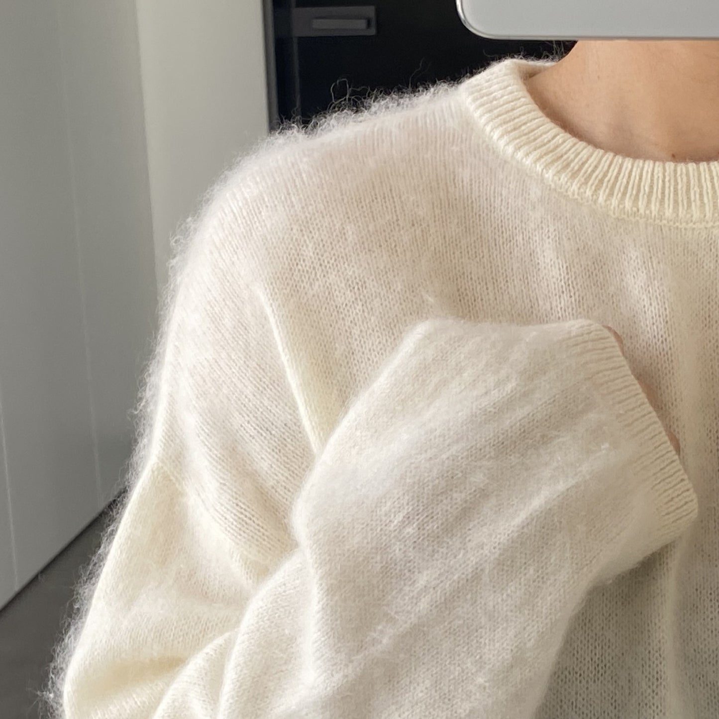 Women's Round Neck Wool Brushed Knit Sweater