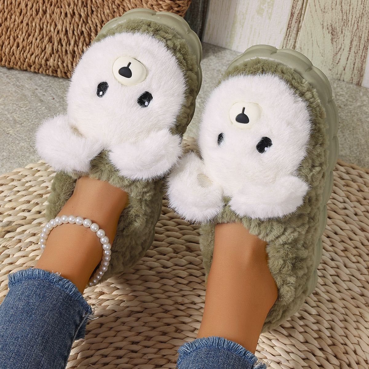 New Warm Indoor Plush Cartoon Cotton Shoes – Suitable for Outdoor Wear