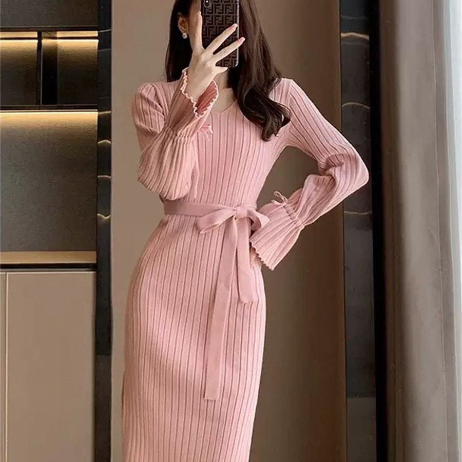 Autumn and Winter Solid Color Knitted Dress with Bell Sleeves