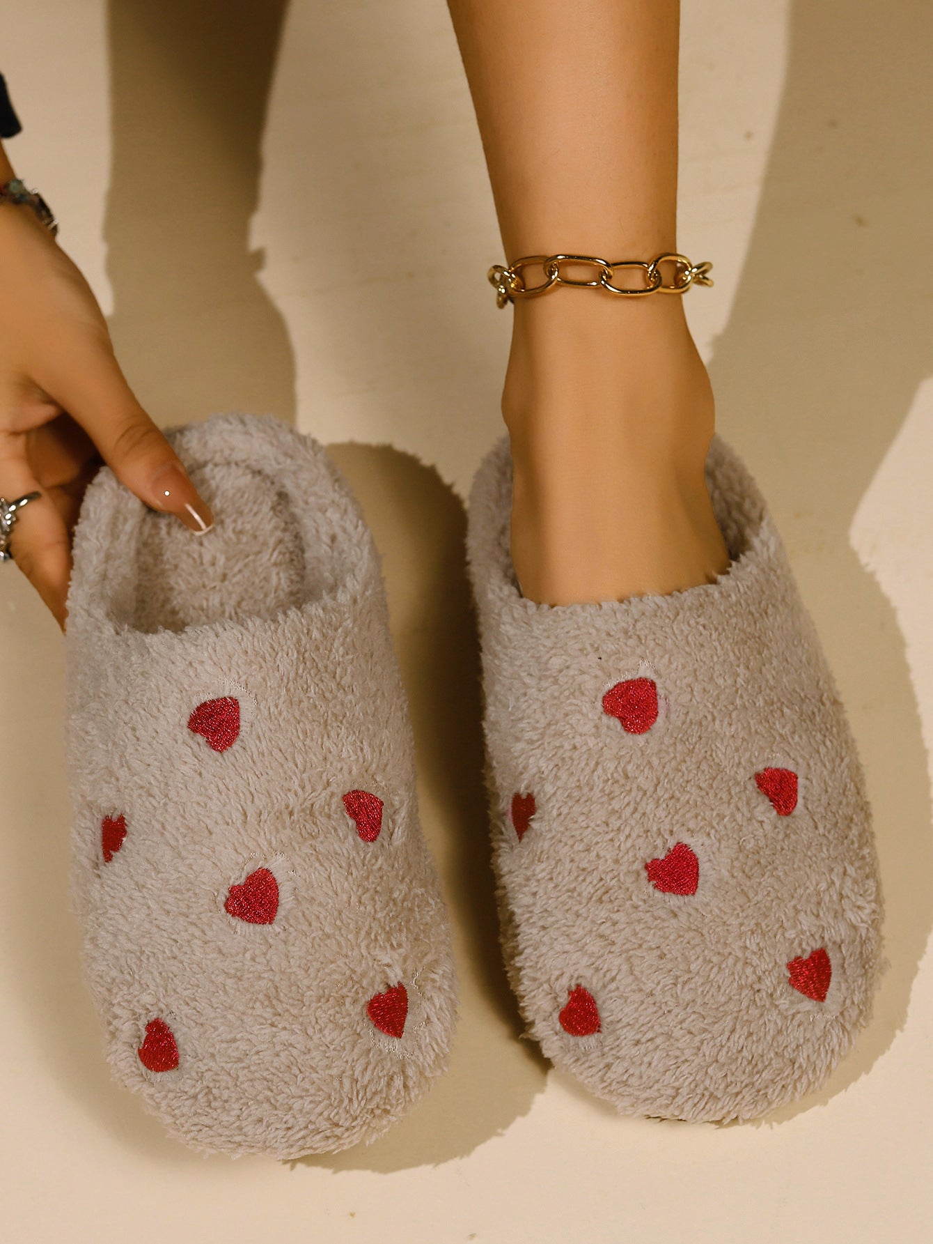 Women's Non-Slip Thick-Soled Fluffy Slippers with Heart Toe Cap