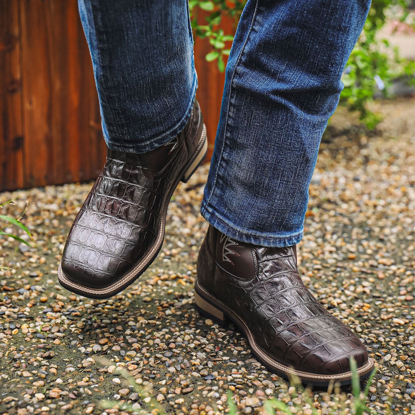 Patterned Wooden Root High-Top Embroidered Retro Boots