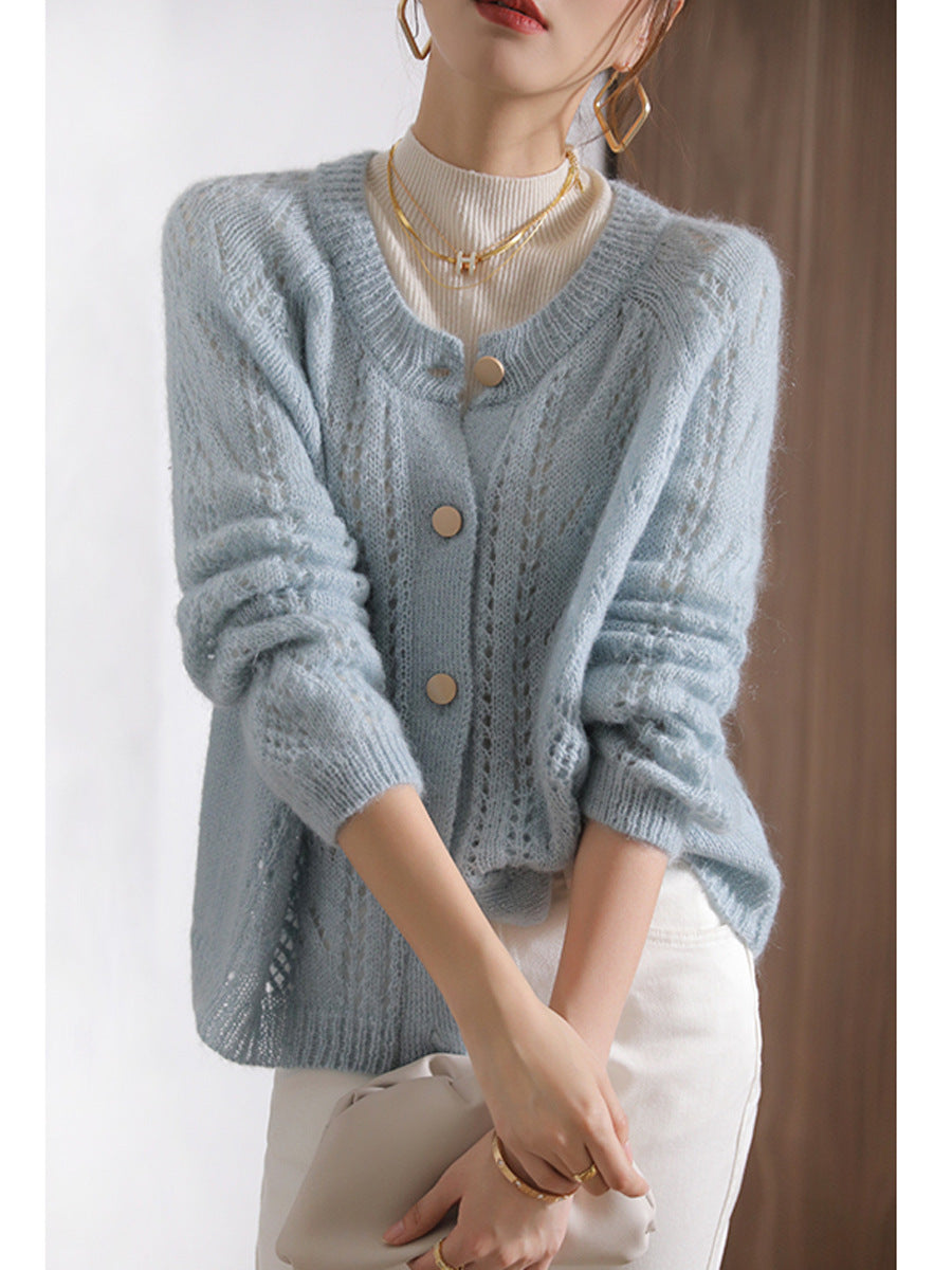 Loose and Relaxed Hollow Soft Knitted Cardigan in Lazy Style