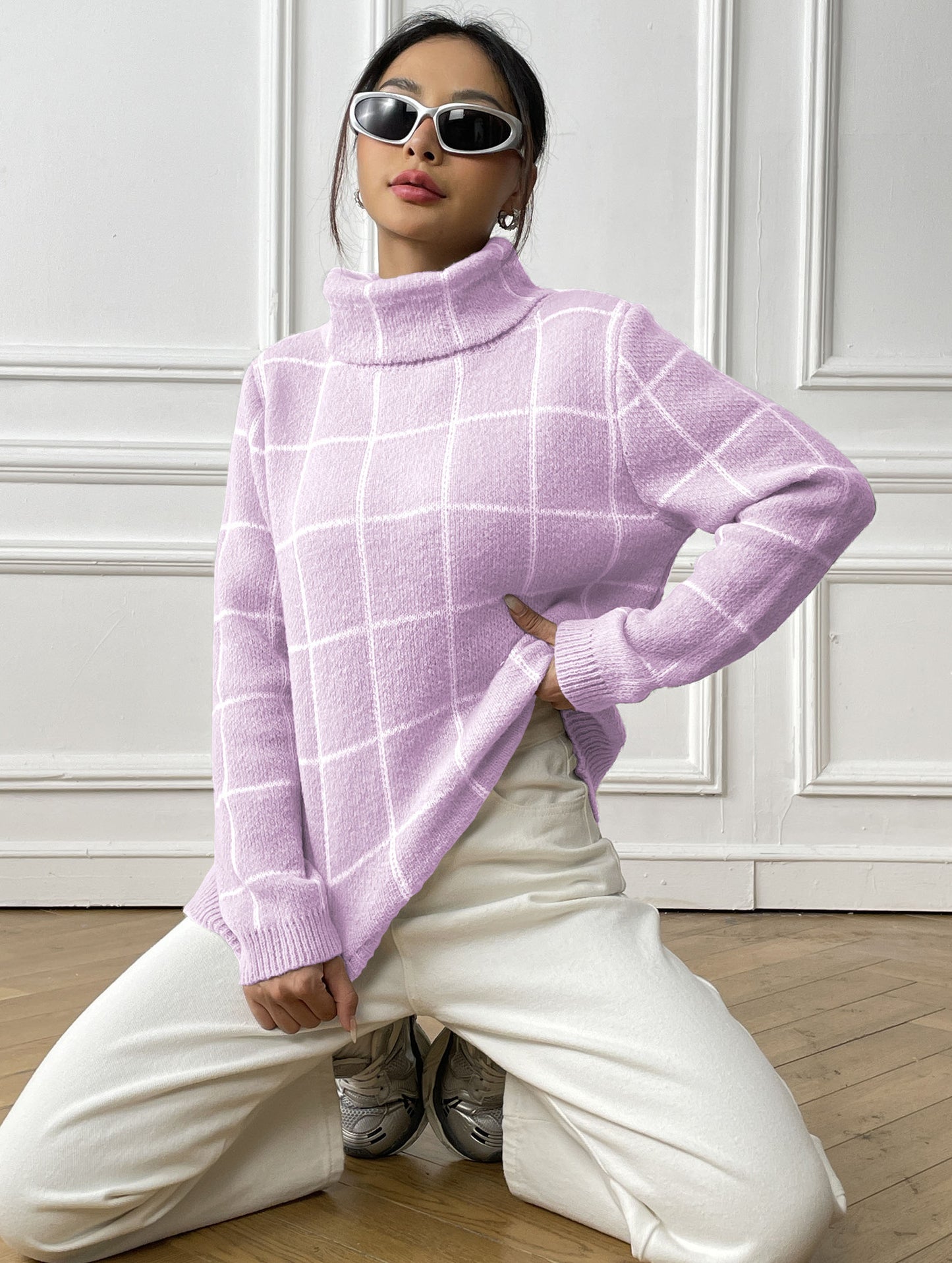 Women's Color-Contrast Checkered Turtleneck Pullover Sweater